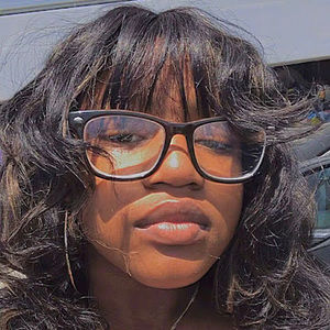 Meet your Posher, Trinitee